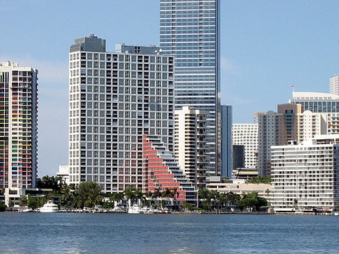 Blick vom Wasser auf Miami Fotos